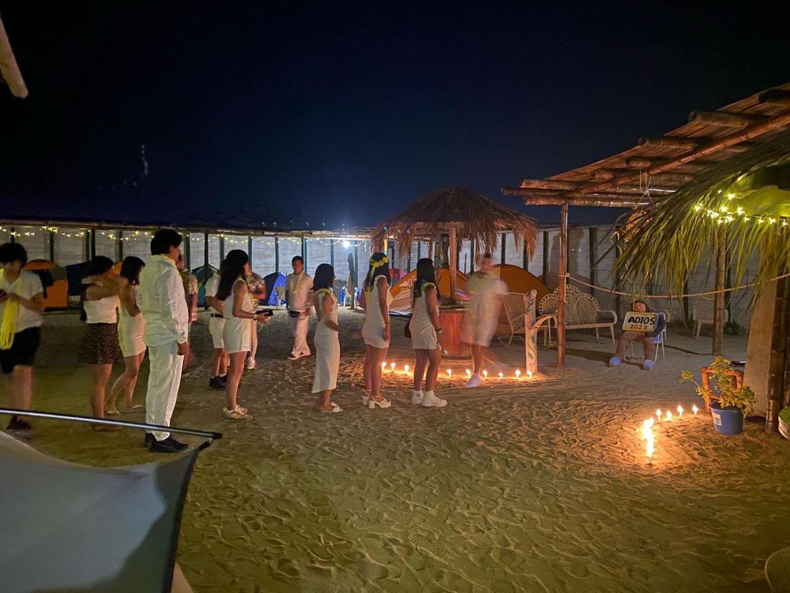 Pepon Surf Camp Hotel Máncora Buitenkant foto