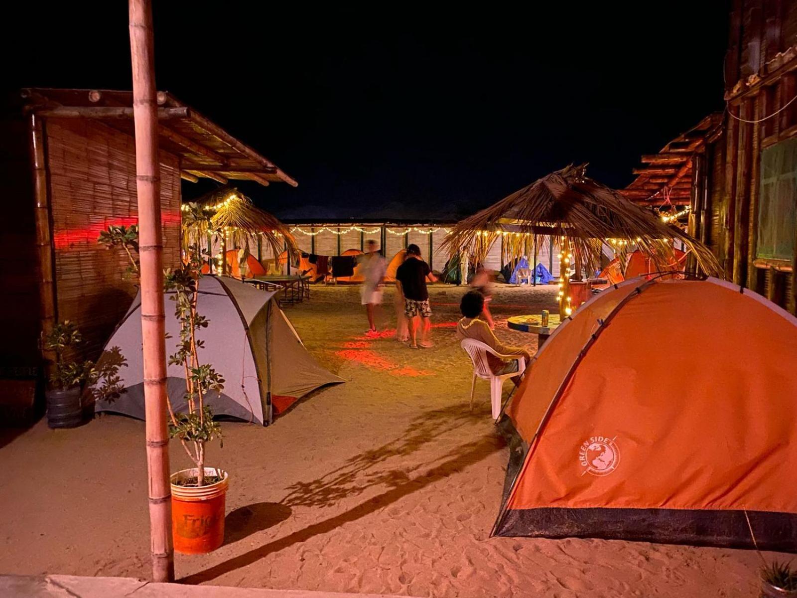 Pepon Surf Camp Hotel Máncora Buitenkant foto
